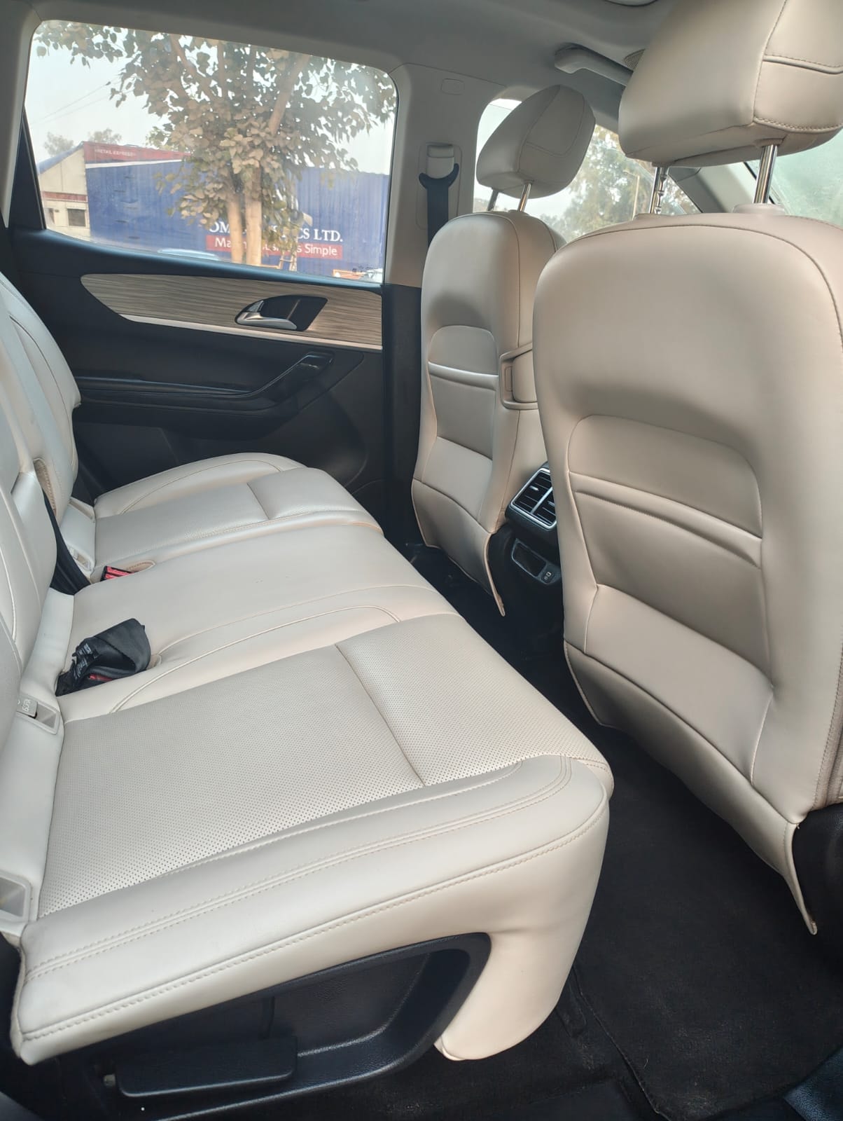 Used 2021 Mahindra XUV700 Used 2021 Mahindra XUV700