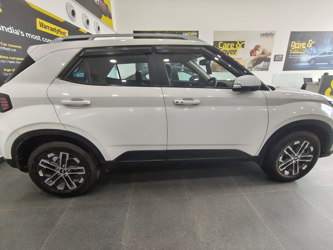 Used 2024 Hyundai Venue Used 2024 Hyundai Venue