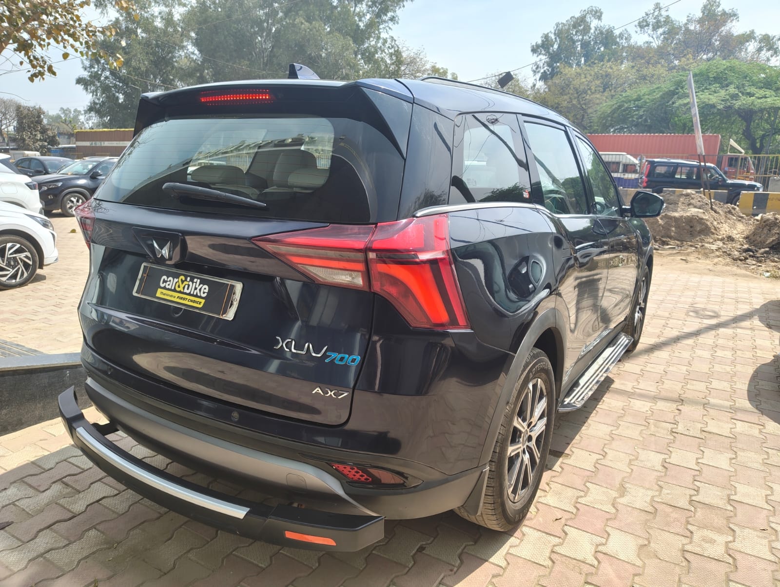 XUV700 image 3 XUV700 image 3