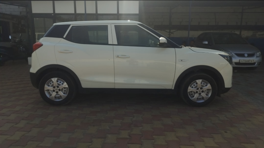 XUV300 image 6 XUV300 image 6