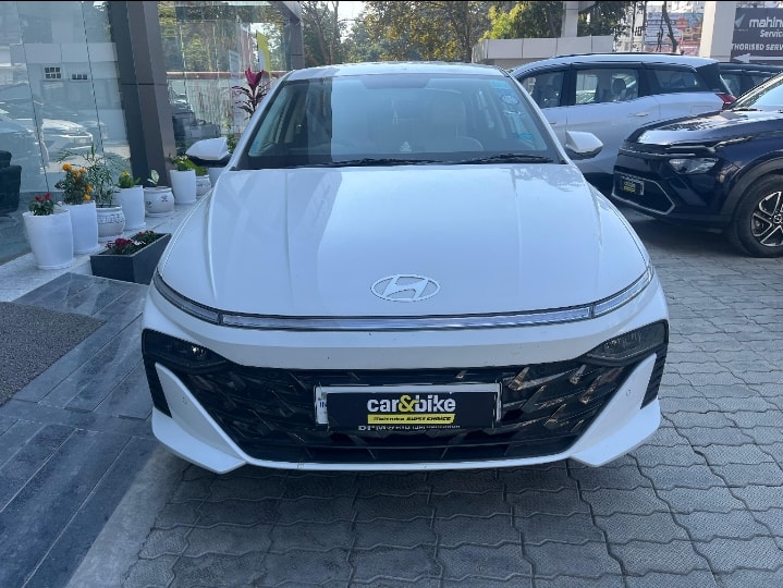 Used 2023 Hyundai Verna Used 2023 Hyundai Verna