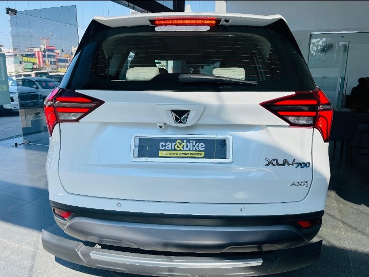 XUV700 image 4 XUV700 image 4