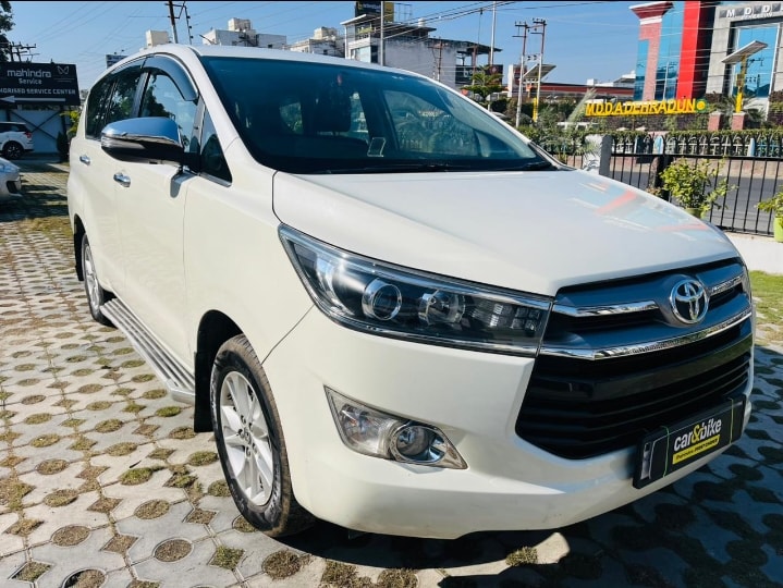 Innova Crysta image 7 Innova Crysta image 7