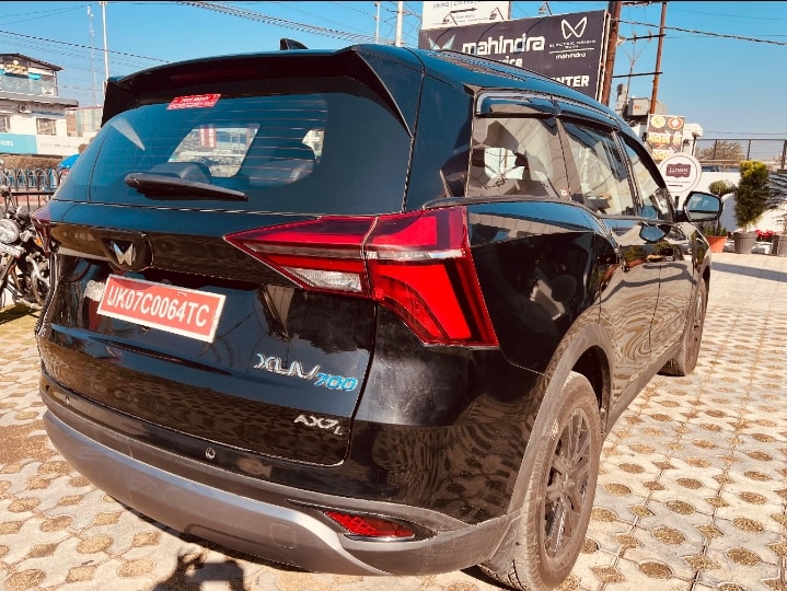 XUV700 image 3 XUV700 image 3