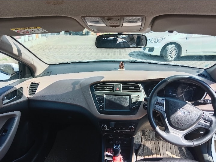 Elite i20 image 12 Elite i20 image 12