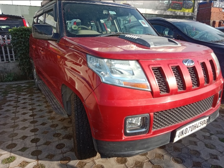 TUV300 image 1 TUV300 image 1