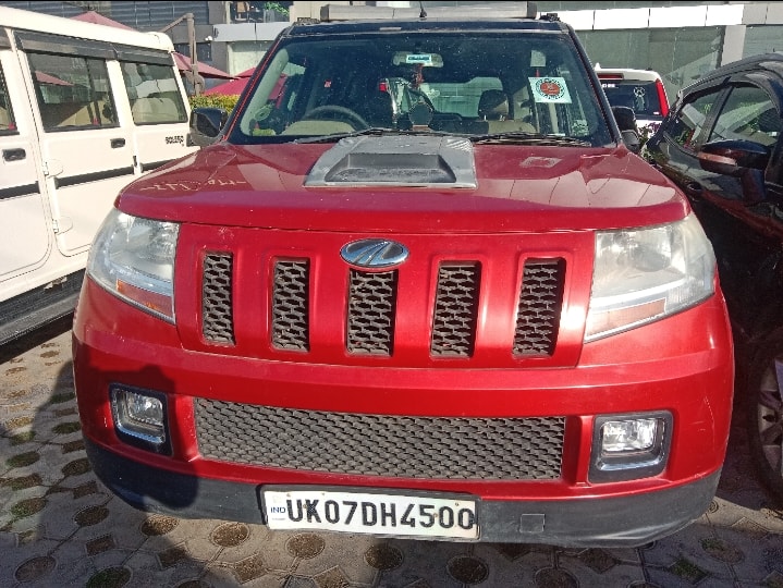 TUV300 image 2 TUV300 image 2