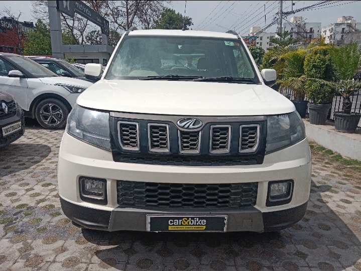 TUV300 image 8 TUV300 image 8