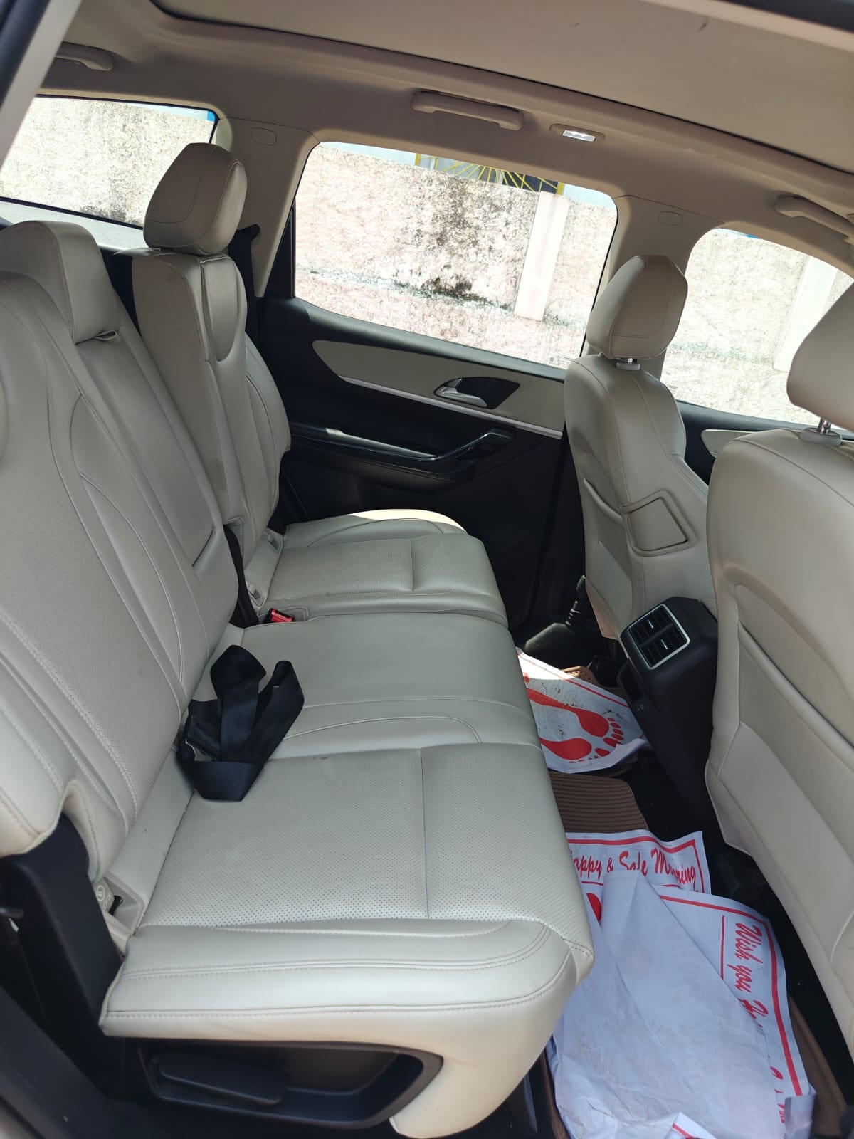 Used 2023 Mahindra XUV700 Used 2023 Mahindra XUV700