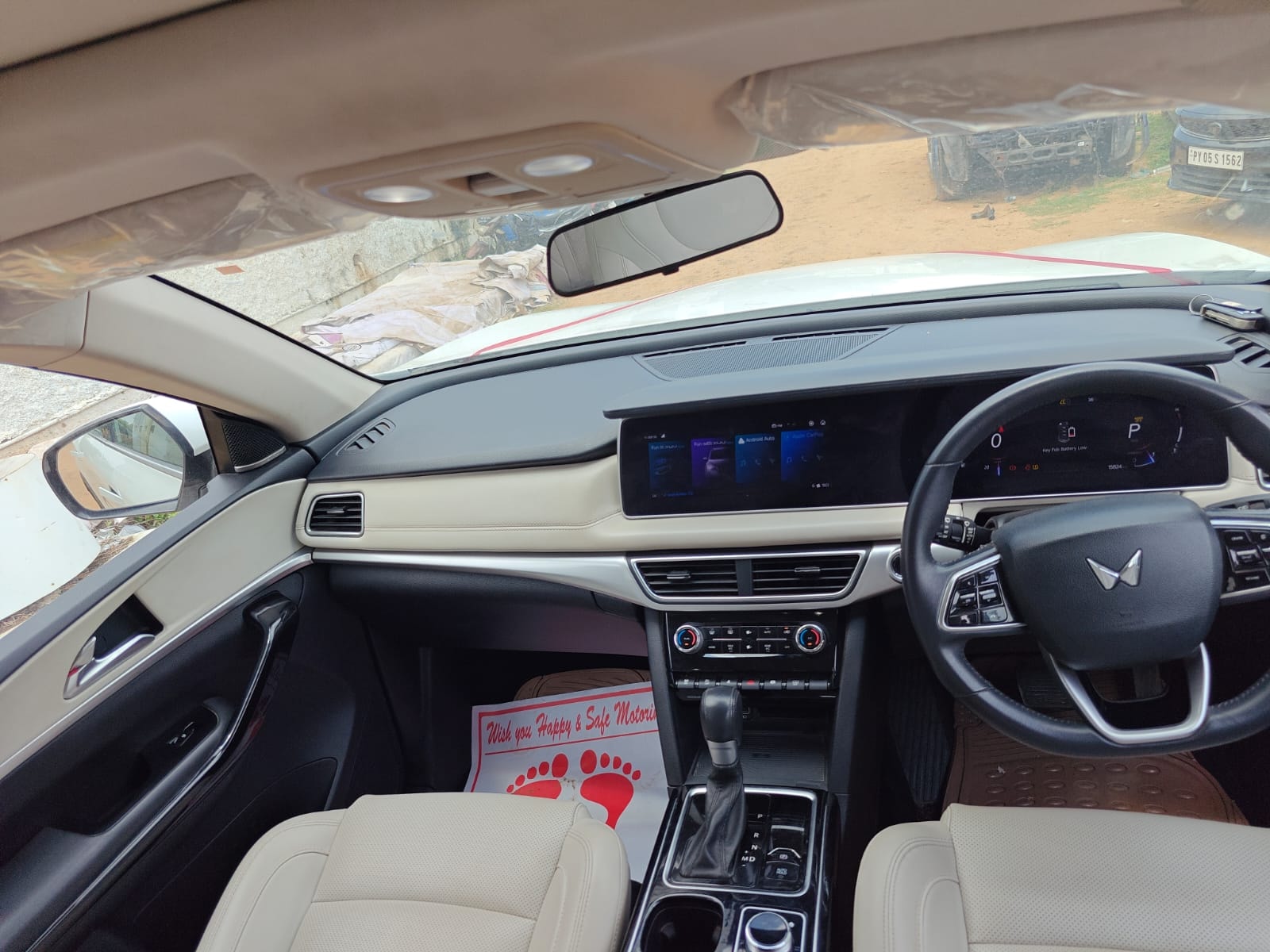 Used 2023 Mahindra XUV700 Used 2023 Mahindra XUV700