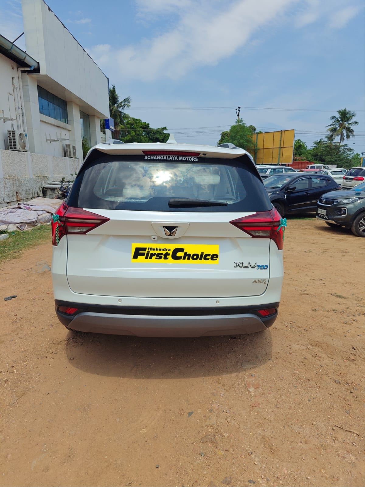 Used 2023 Mahindra XUV700 Used 2023 Mahindra XUV700