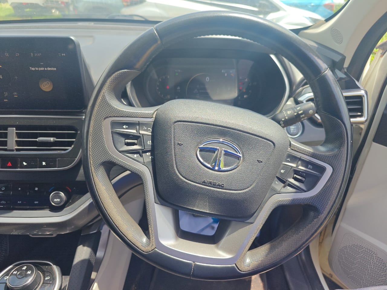 Used 2023 Tata Safari Used 2023 Tata Safari