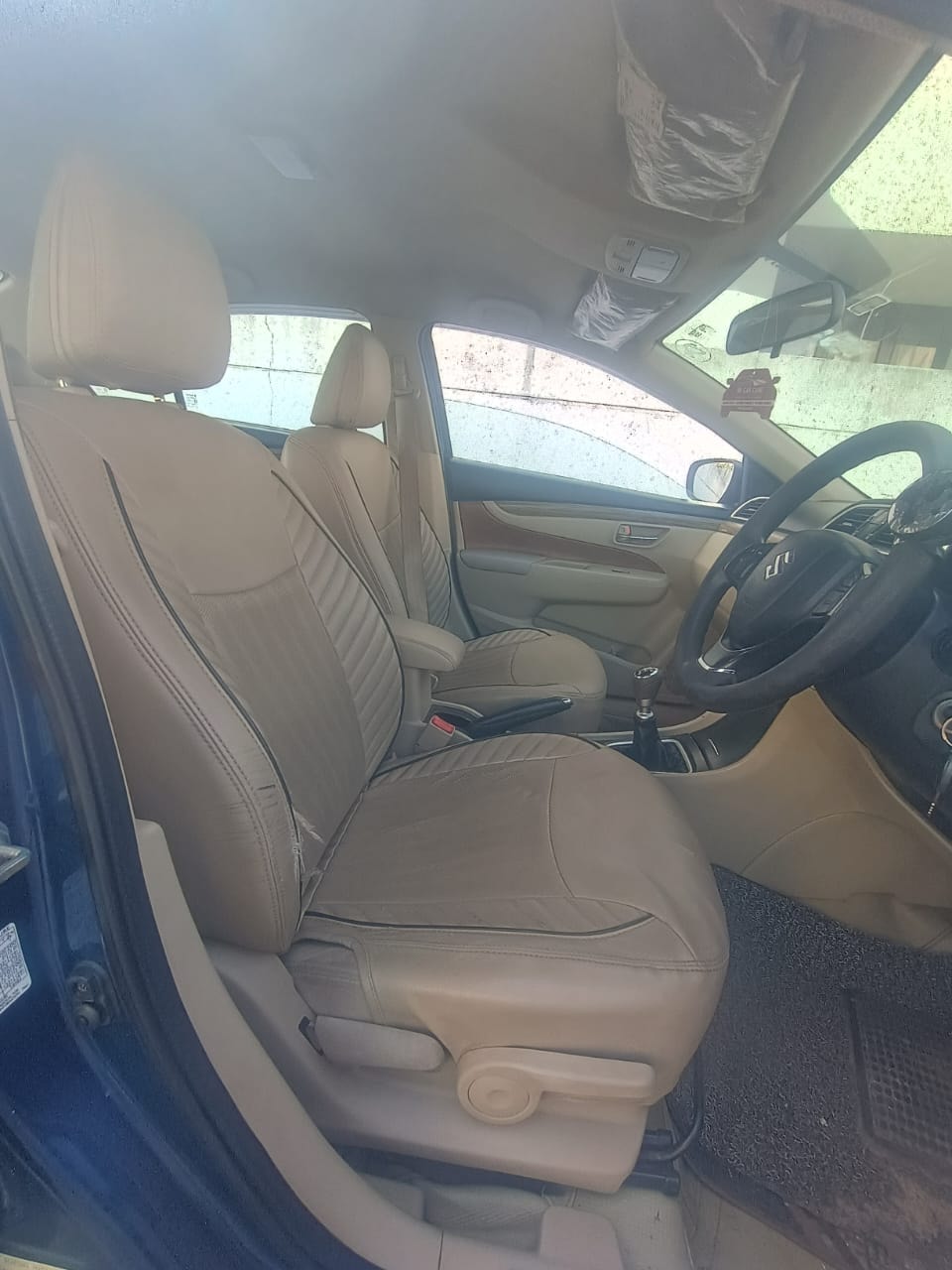 Ciaz image 16 Ciaz image 16