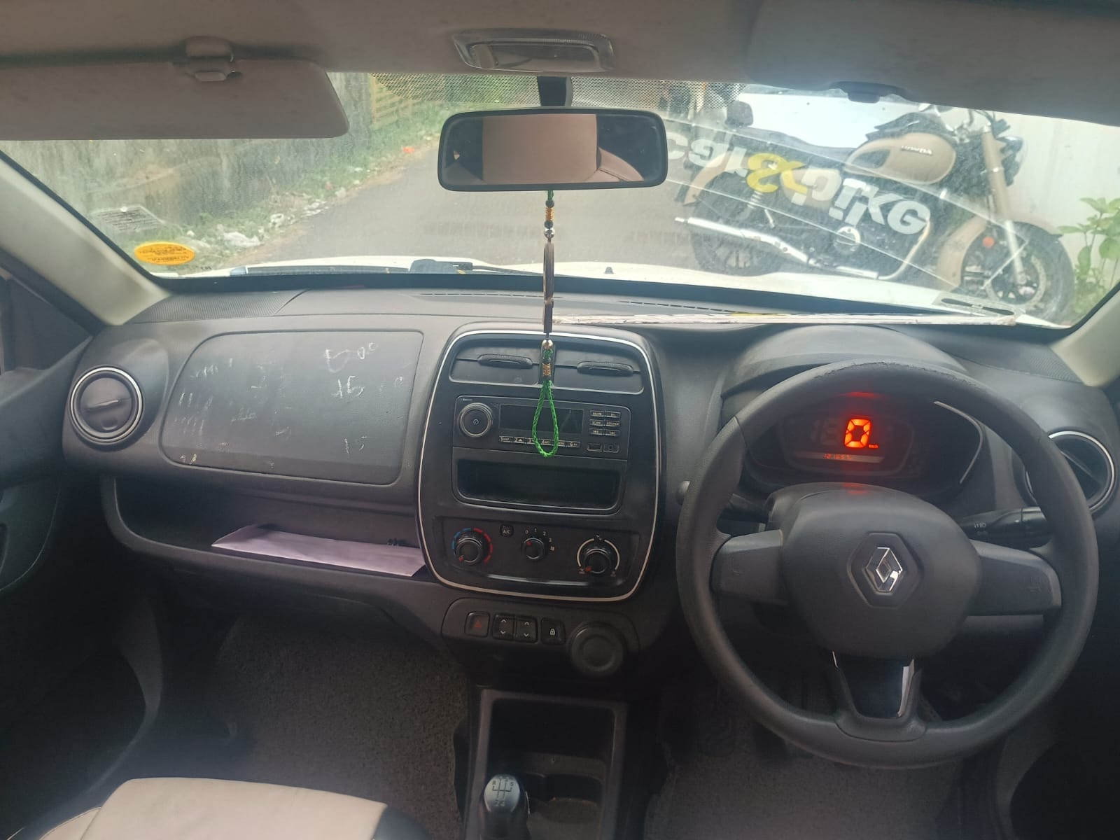 Kwid image 12 Kwid image 12