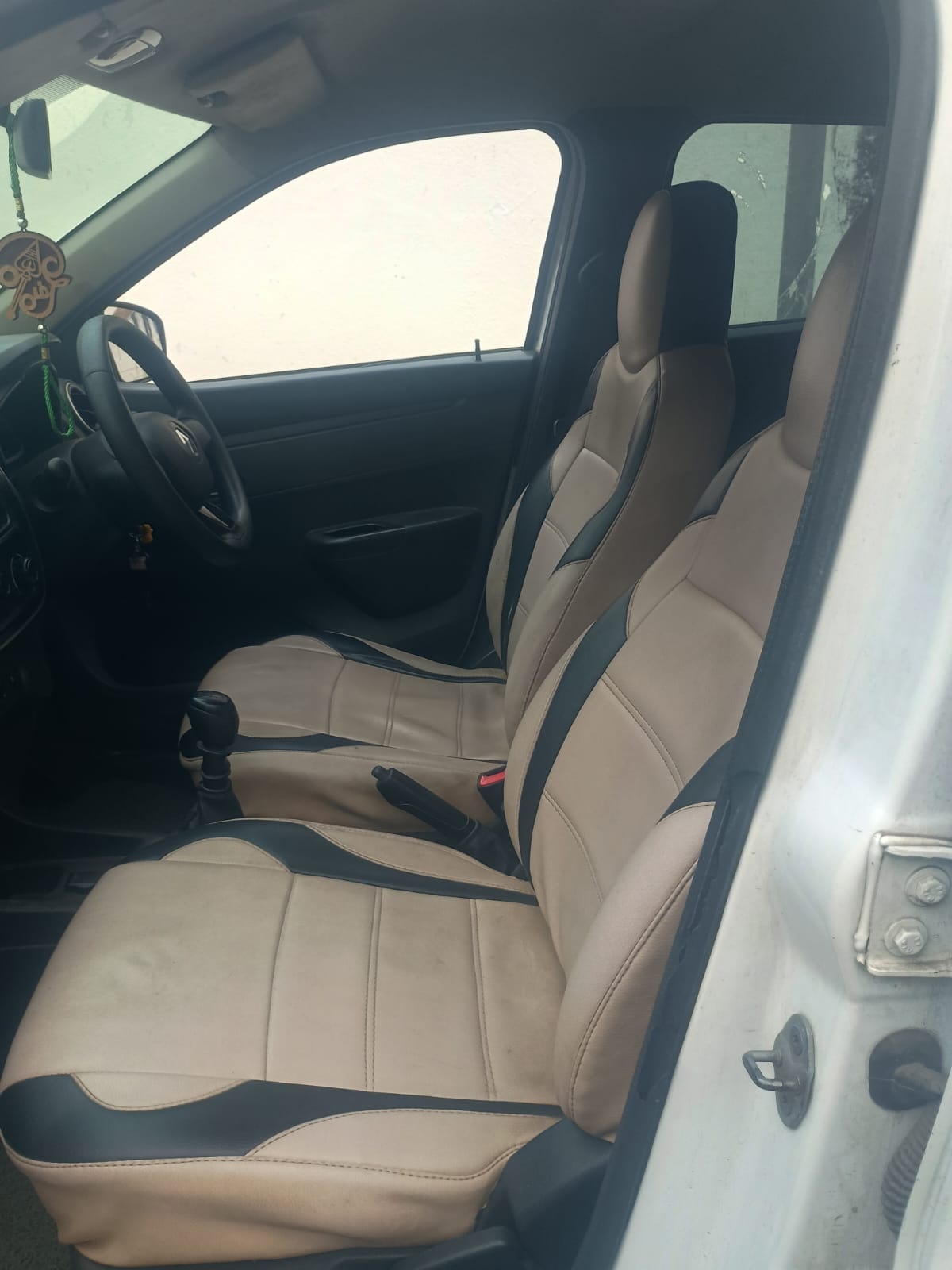 Kwid image 16 Kwid image 16