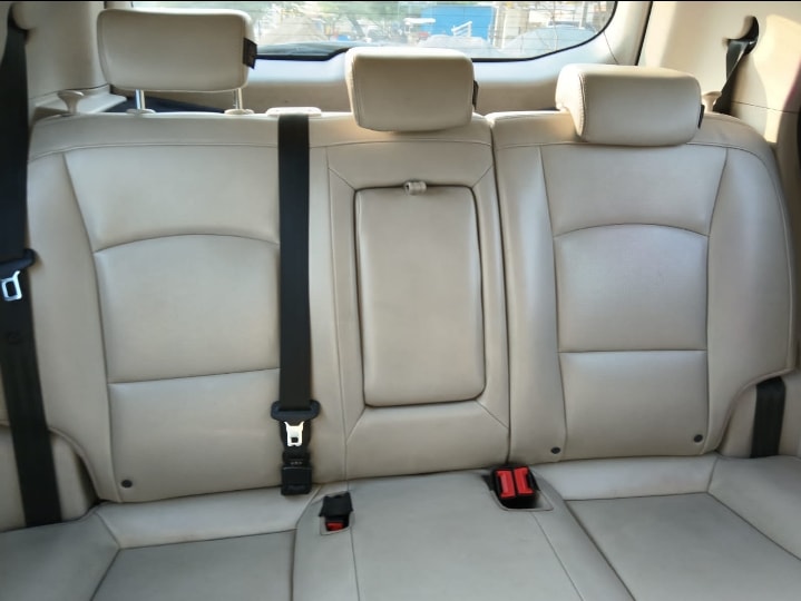 XUV300 image 14 XUV300 image 14