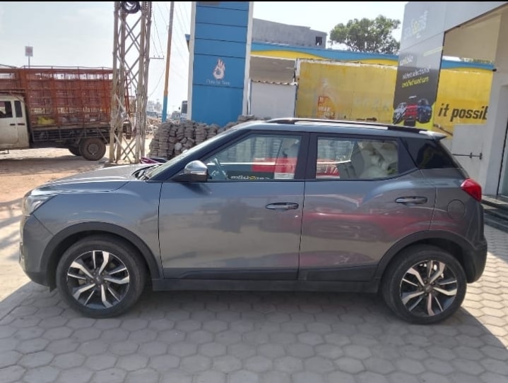 Used 2021 Mahindra XUV300 Used 2021 Mahindra XUV300