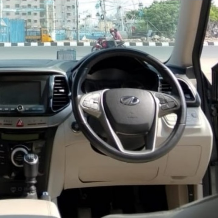 Used 2021 Mahindra XUV300 Used 2021 Mahindra XUV300