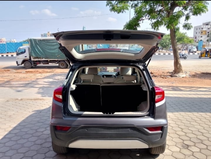 Used 2021 Mahindra XUV300 Used 2021 Mahindra XUV300