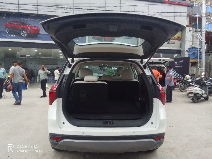 Used 2023 Mahindra XUV700 Used 2023 Mahindra XUV700