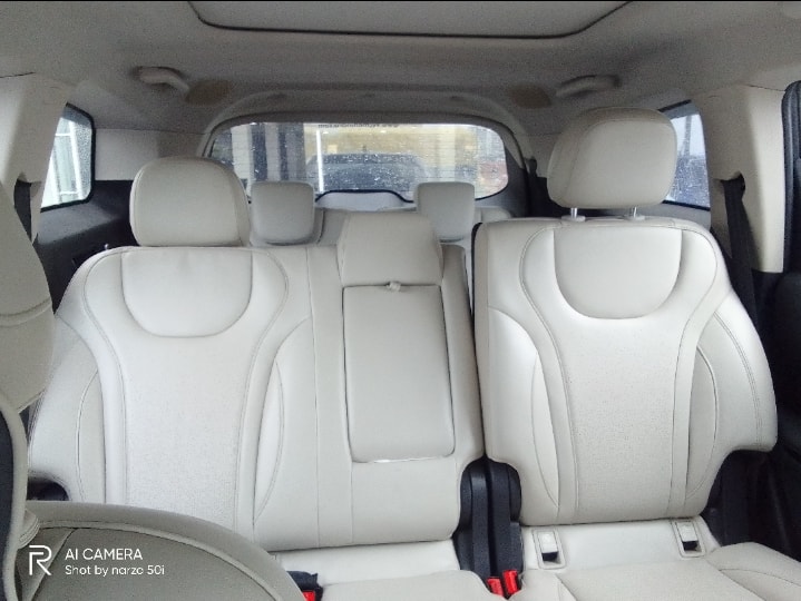 Used 2021 Mahindra XUV700 Used 2021 Mahindra XUV700