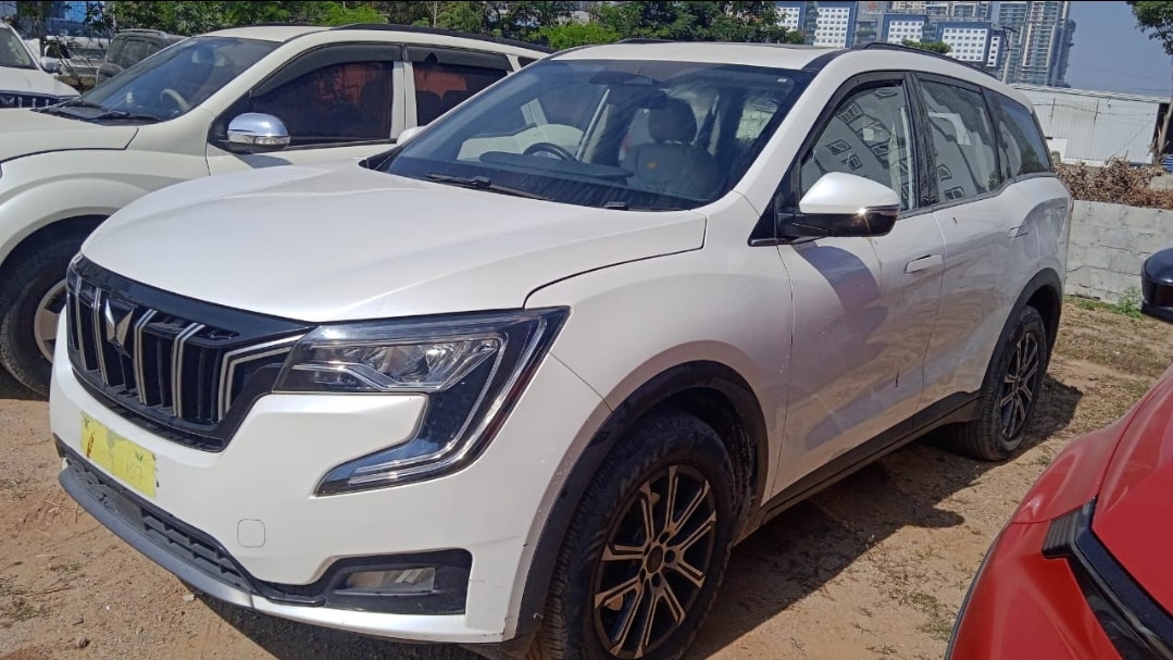 Used 2023 Mahindra XUV700 Used 2023 Mahindra XUV700