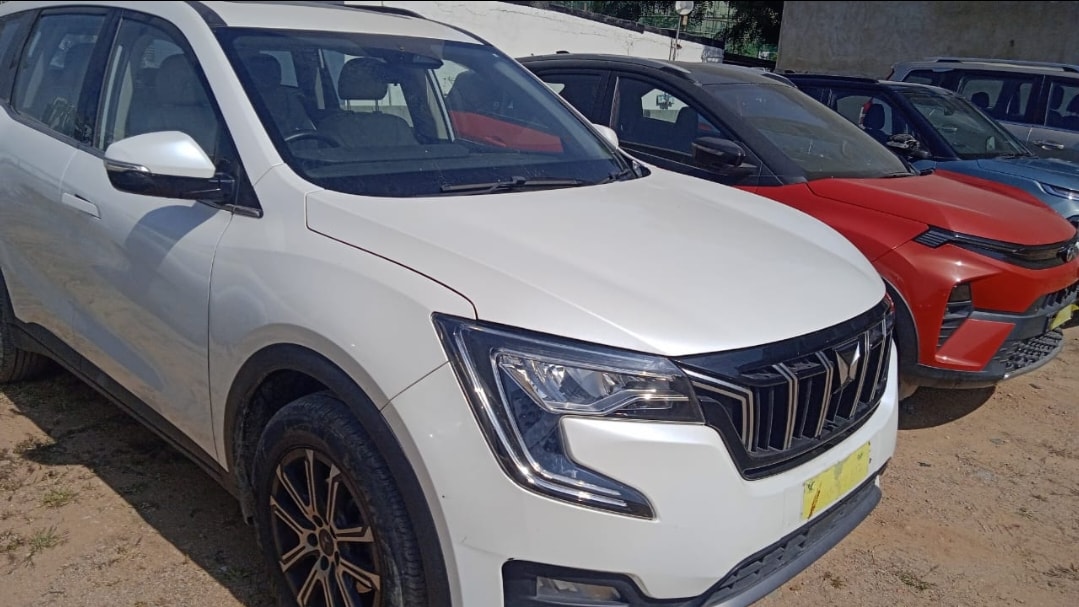 Used 2023 Mahindra XUV700 Used 2023 Mahindra XUV700