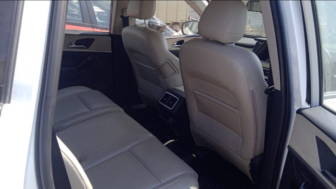 Used 2023 Mahindra XUV700 Used 2023 Mahindra XUV700