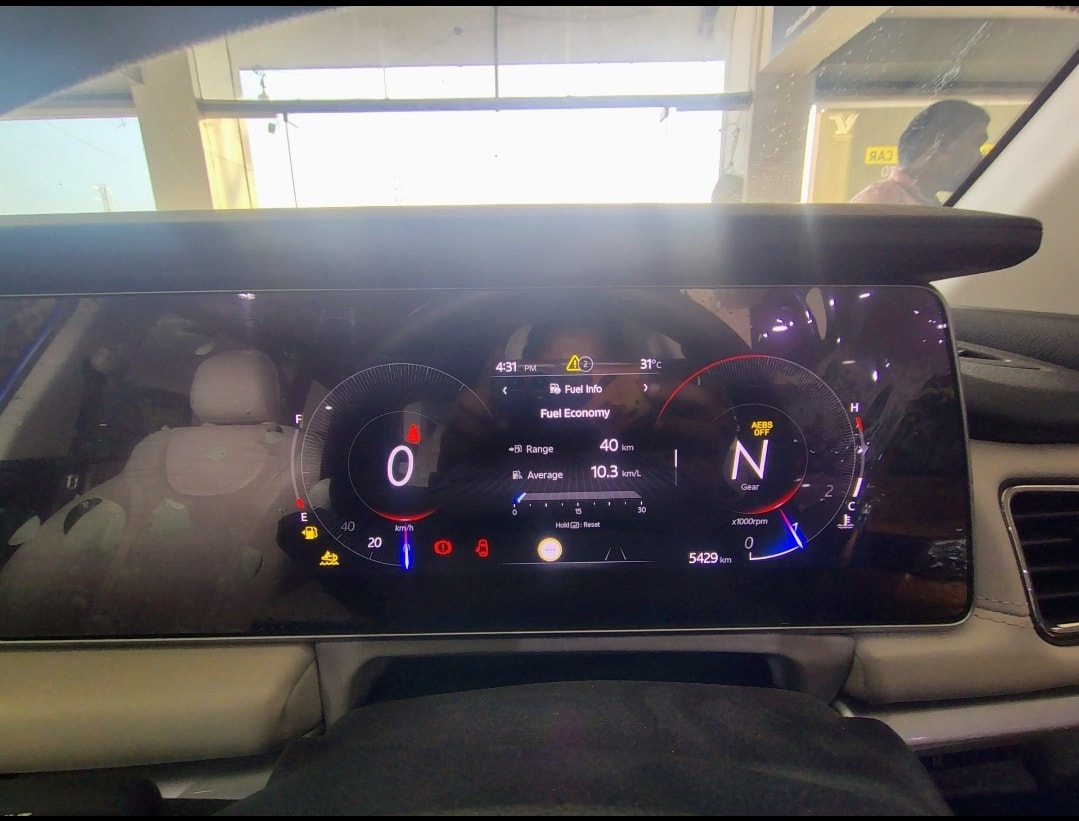 Used 2025 Mahindra XUV700 Used 2025 Mahindra XUV700