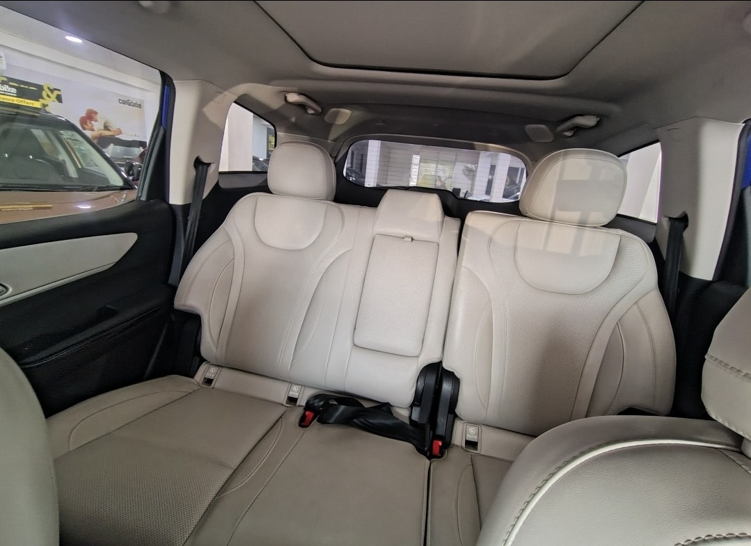 Used 2025 Mahindra XUV700 Used 2025 Mahindra XUV700