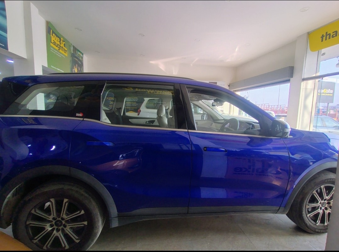 Used 2025 Mahindra XUV700 Used 2025 Mahindra XUV700