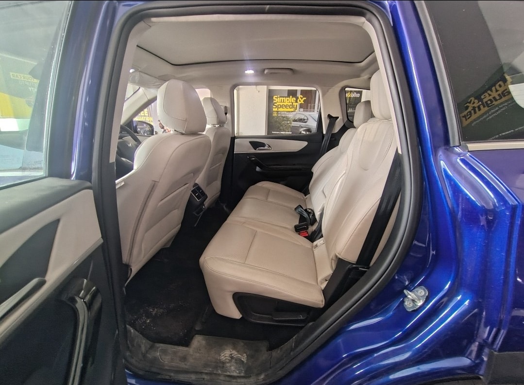 Used 2025 Mahindra XUV700 Used 2025 Mahindra XUV700