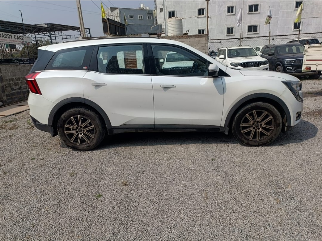 XUV700 image 5 XUV700 image 5