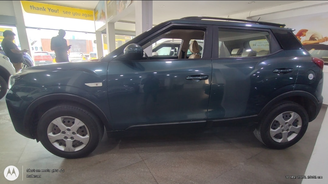 XUV300 image 2 XUV300 image 2