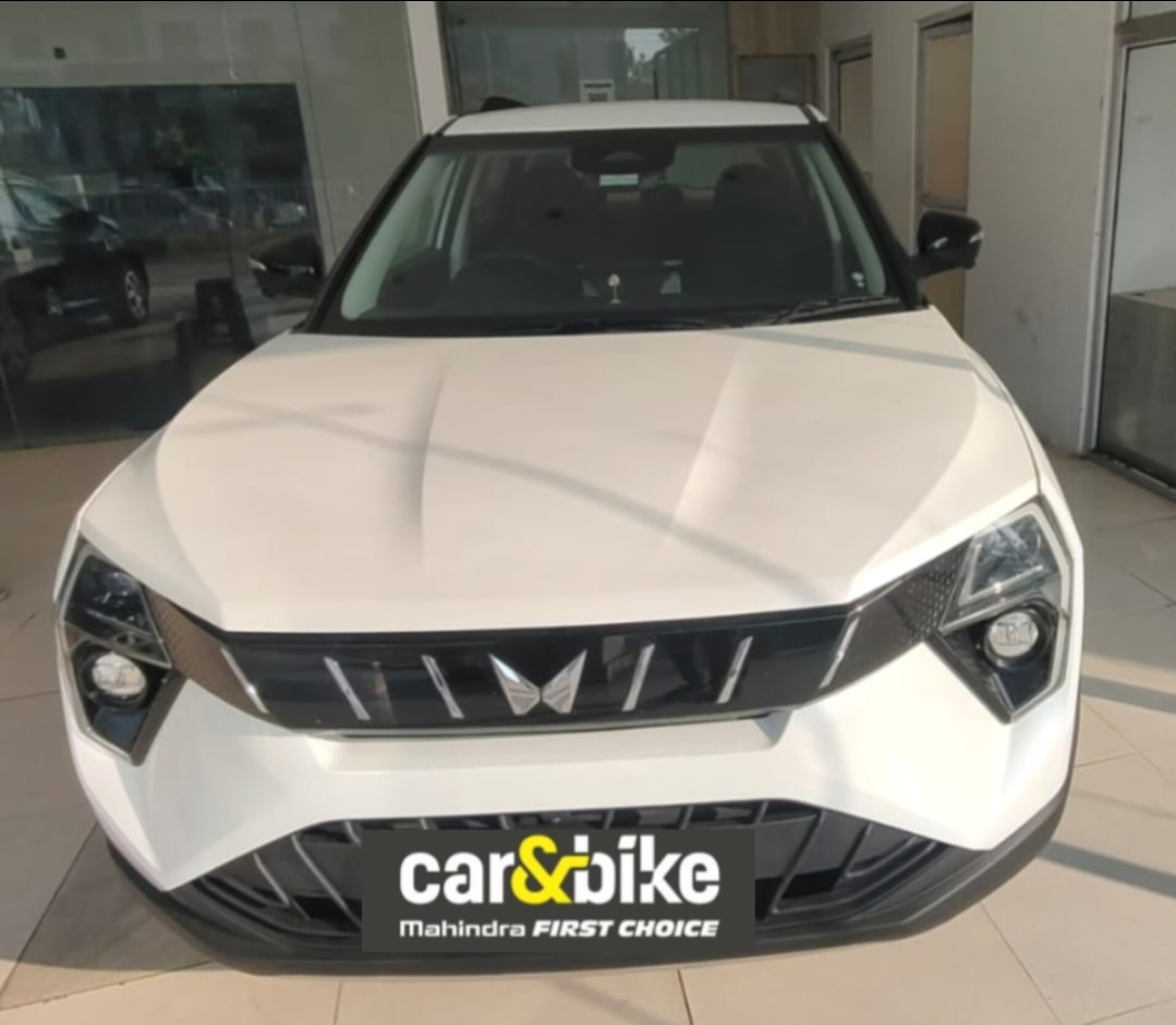 XUV 3XO image 1 XUV 3XO image 1