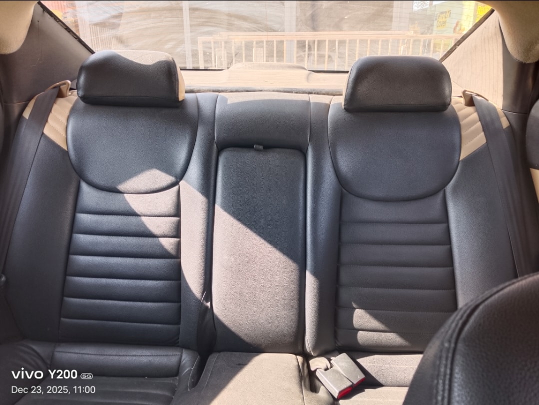 Elantra image 14 Elantra image 14