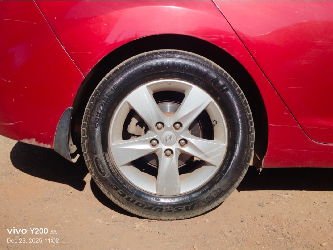 Elantra image 9 Elantra image 9