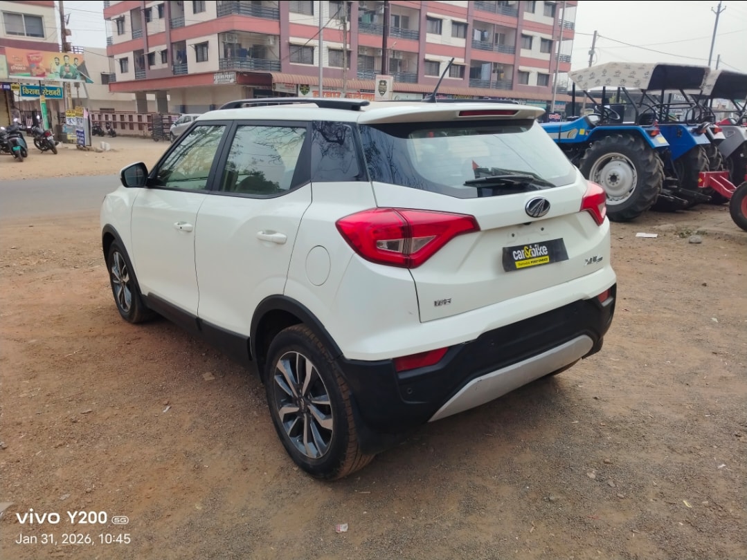 XUV300 image 3 XUV300 image 3