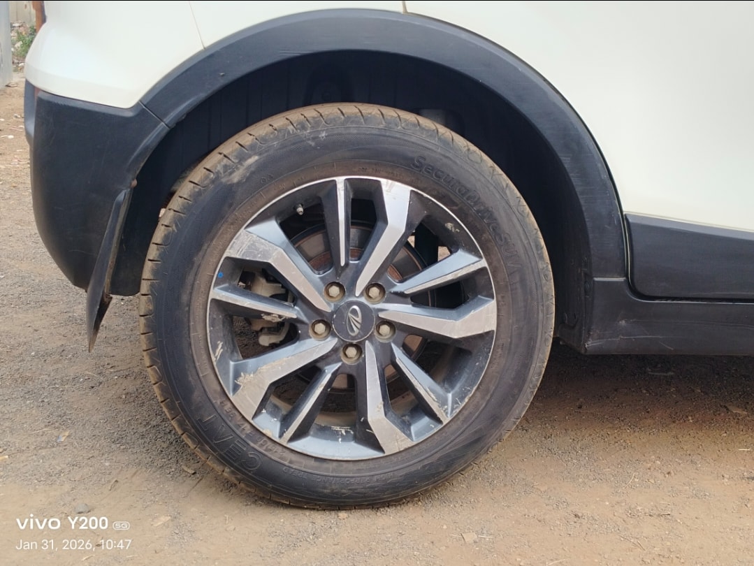 XUV300 image 9 XUV300 image 9