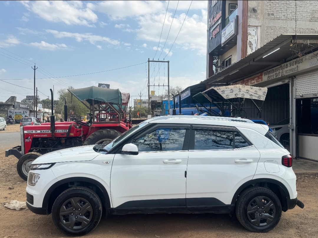 Used 2023 Hyundai Venue Used 2023 Hyundai Venue