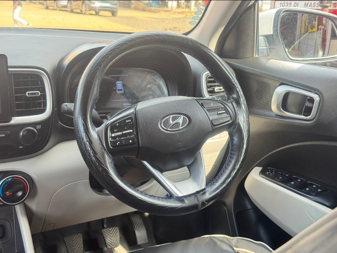 Used 2023 Hyundai Venue Used 2023 Hyundai Venue