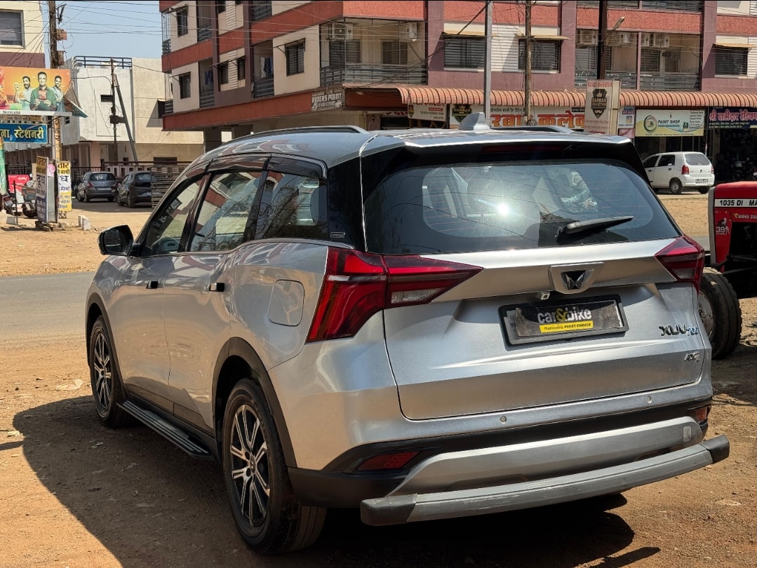 XUV700 image 3 XUV700 image 3