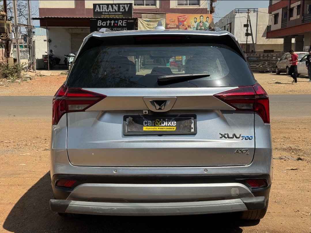XUV700 image 4 XUV700 image 4