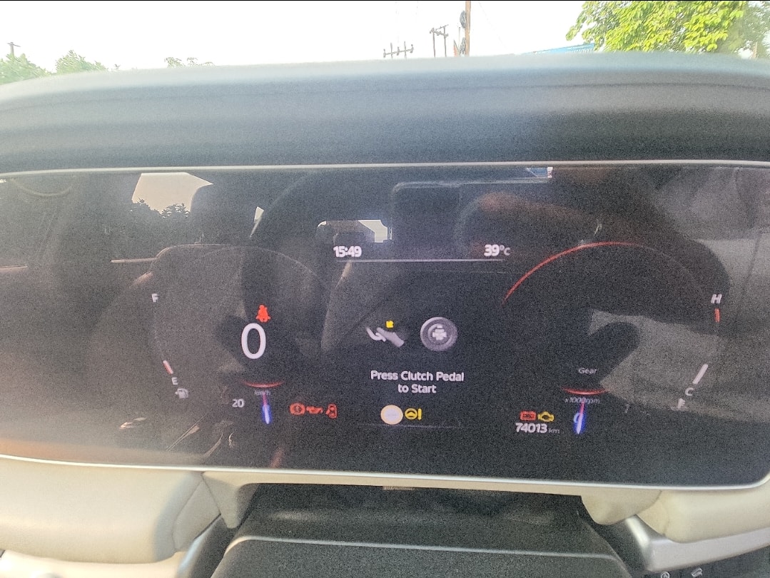 Used 2022 Mahindra XUV700 Used 2022 Mahindra XUV700