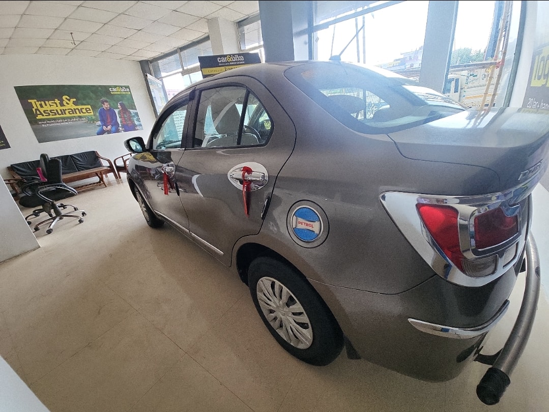 Used 2021 Maruti Suzuki Dzire Used 2021 Maruti Suzuki Dzire