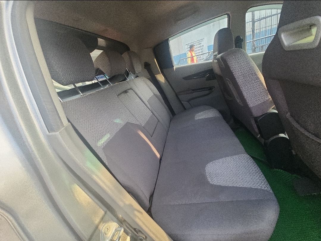 Used 2016 Mahindra KUV100 Used 2016 Mahindra KUV100