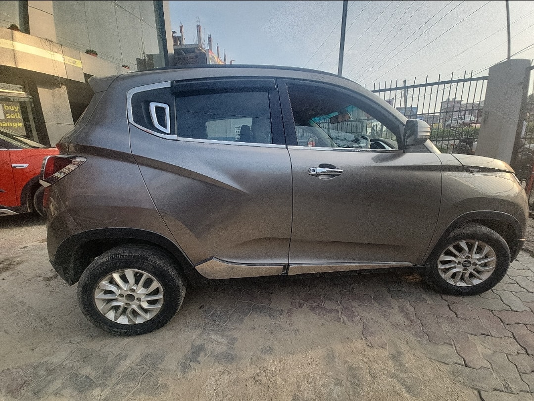 Used 2016 Mahindra KUV100 Used 2016 Mahindra KUV100