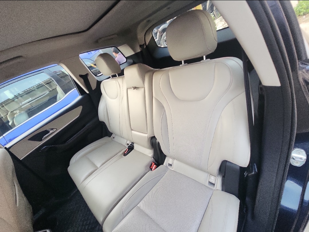 XUV700 image 15 XUV700 image 15