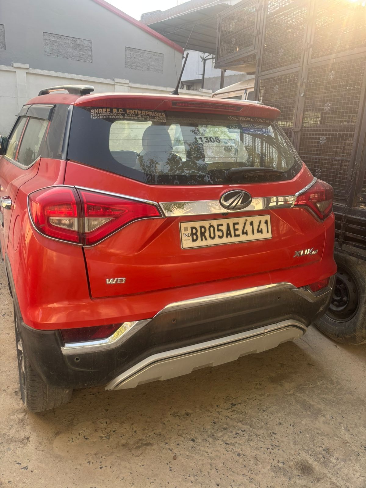 XUV300 image 2 XUV300 image 2