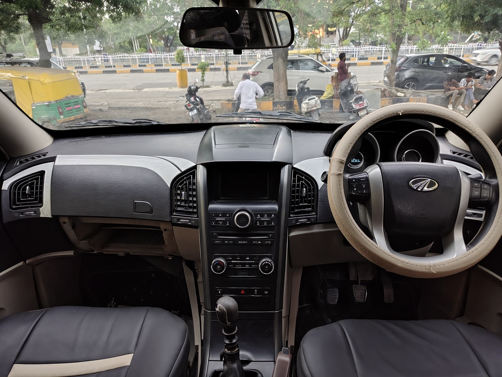 Used 2016 Mahindra XUV500 Used 2016 Mahindra XUV500